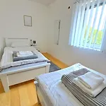 Nocleg ze śniadaniem Sobe Zizi 3*