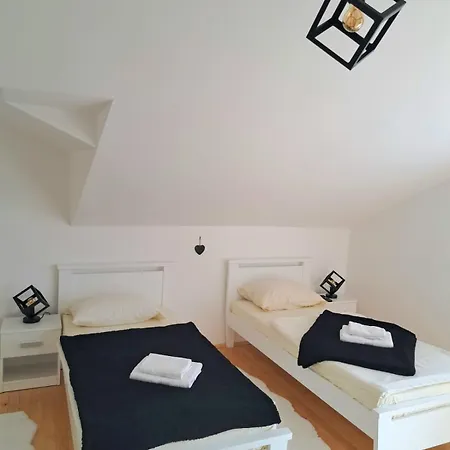 Sobe Zizi Bed and breakfast
