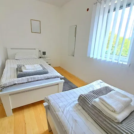 Bed and breakfast Sobe Zizi *