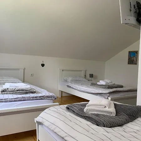 Bed and breakfast Sobe Zizi Jajce