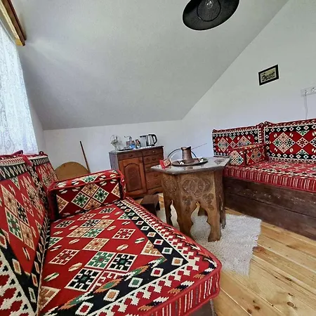 Sobe Zizi Jajce